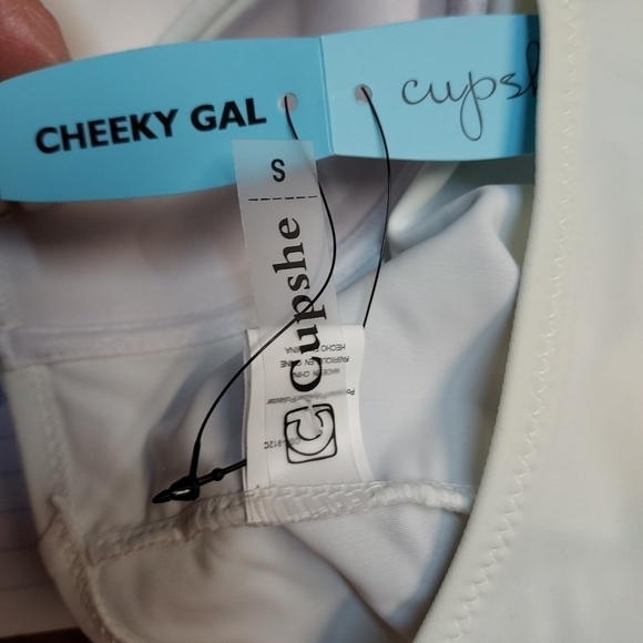 Cupshe NWT 1 Piece swimwear small double scalloped trim - Picture 6 of 14